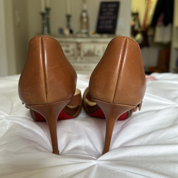 Christian Louboutin heels size 40 1/2 - Picture 3 of 10